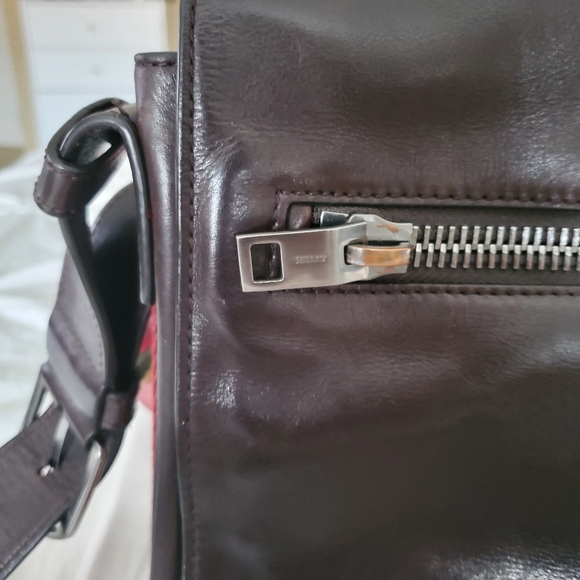 Bally Men's Messenger Bag in Dark Brown leather - Picture 2 of 4